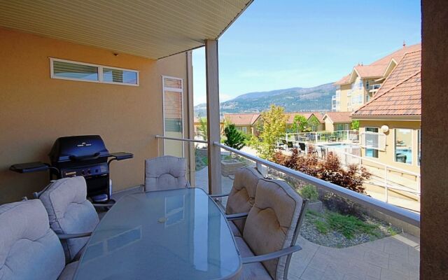 Discovery Bay Resort by KVR