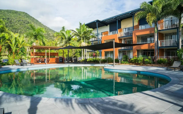 The North Star Palm Cove