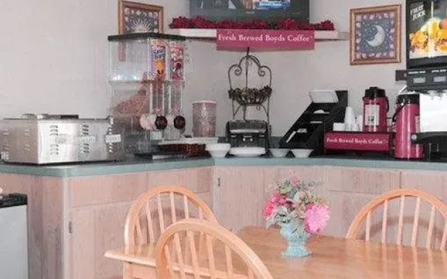 American Inn Cleburne