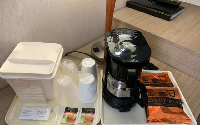 Econo Lodge Airport