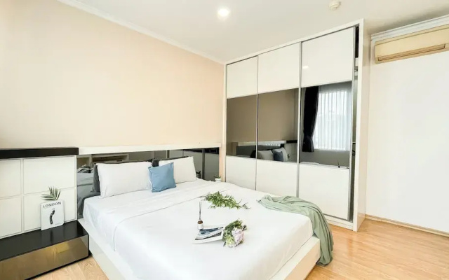 Spacious Luxury 2Br Apartment With Extra Room At Fx Residence