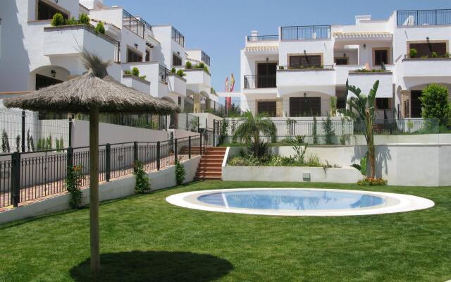 Azul Beach Apartments - Marholidays