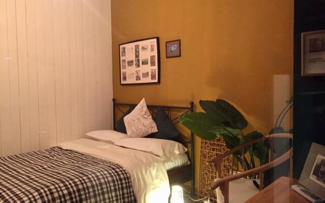 Iris House Hotel