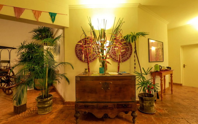 Mango House