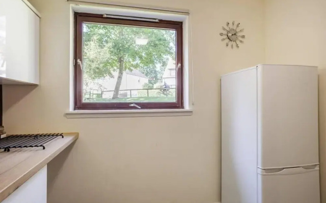 Summit Central - Quiet 2BR Flat, Wifi, Parking