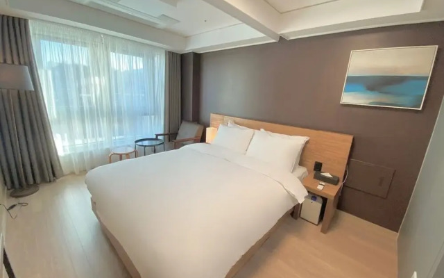 Chungchoho Best Hotel