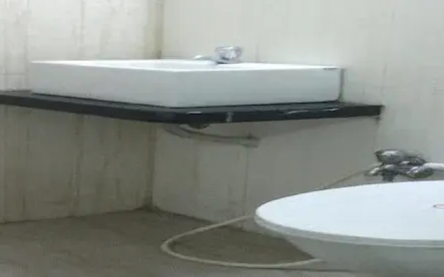 Room Maangta 100 - Andheri East