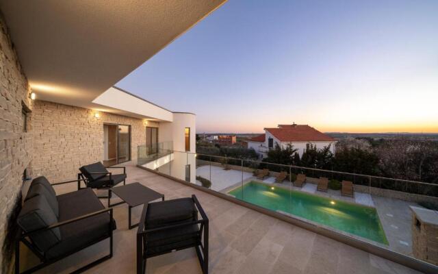 Villa Elani - Stylish And Modern 6B Seaview Villa