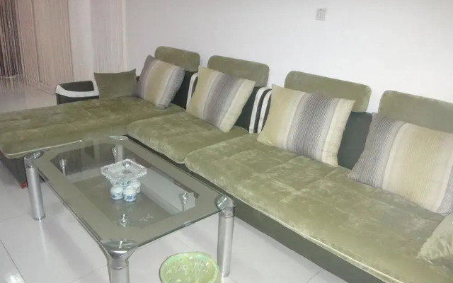 Shijiazhuang Love Nest Theme Apartment Hotel