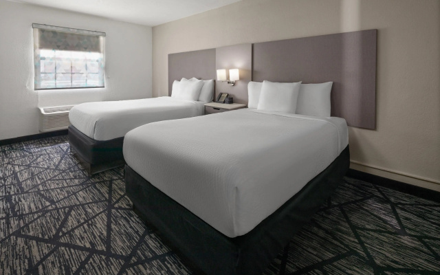 La Quinta Inn by Wyndham Omaha West