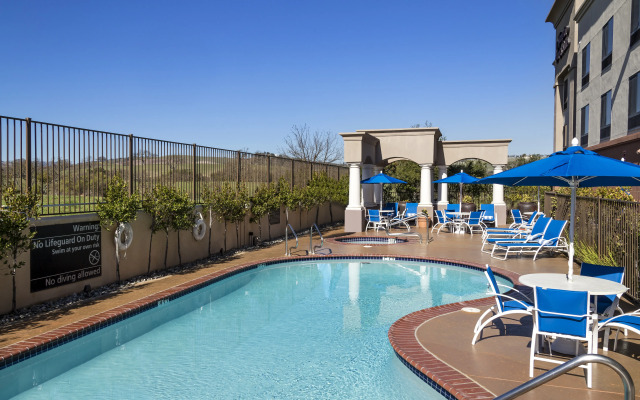 Hampton Inn & Suites Paso Robles