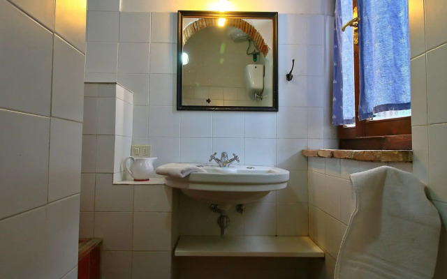 Farmhouse in Umbertide Near Golf Club