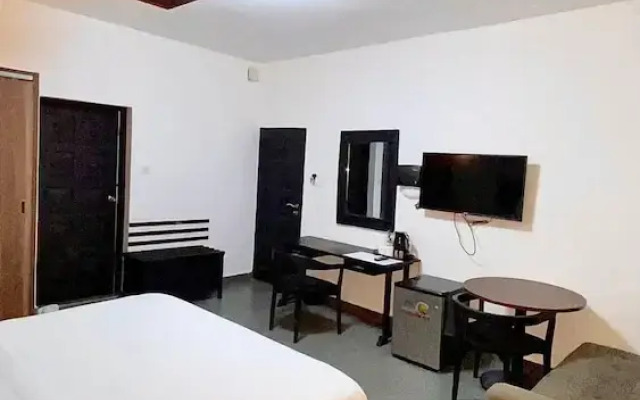 Armaan Suites and Restaurant