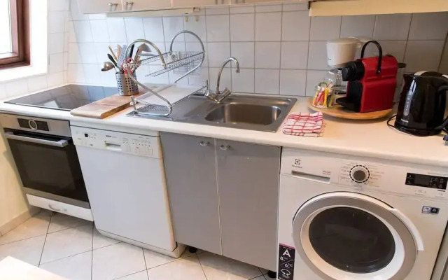 Coquelicot Delightful 1 Bedroom Apt Near Eiffel Tower