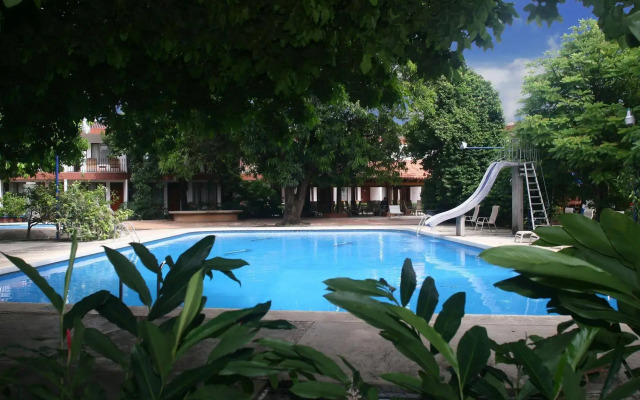 Hotel Boyeros