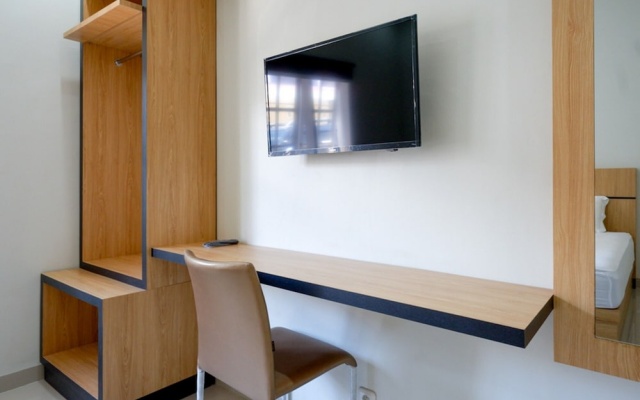 RedDoorz Syariah near Mutiara SIS Al Jufrie Airport Palu 2 – Guest Rooms – Palu