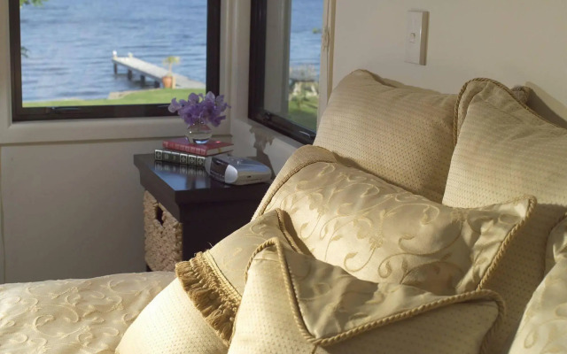 Nicara Lakeside Lodge