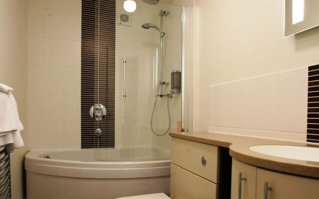 Best Western Forest Lodge