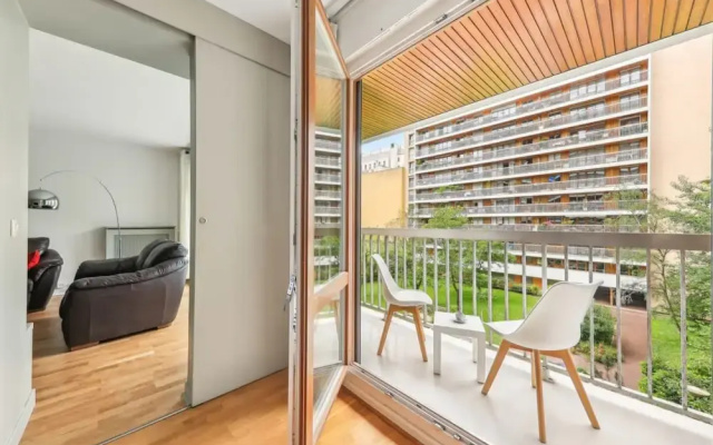 Spacious Apartment With Balcony -11th- Mobility le