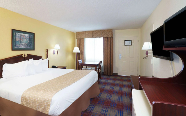Travelodge by Wyndham Montgomery East