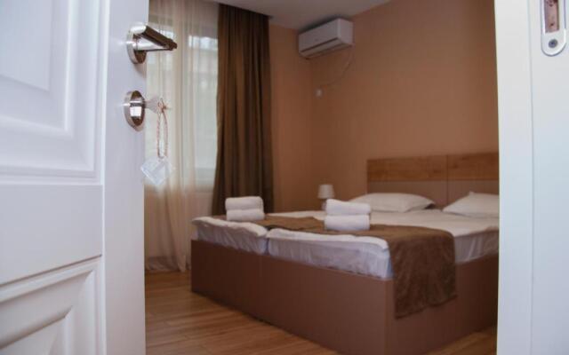 Likani Home