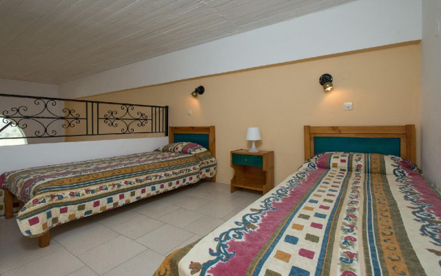 Tsonas Apartments