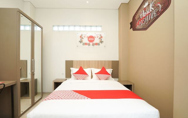 Super OYO Capital O 614 Graha 8 Syariah