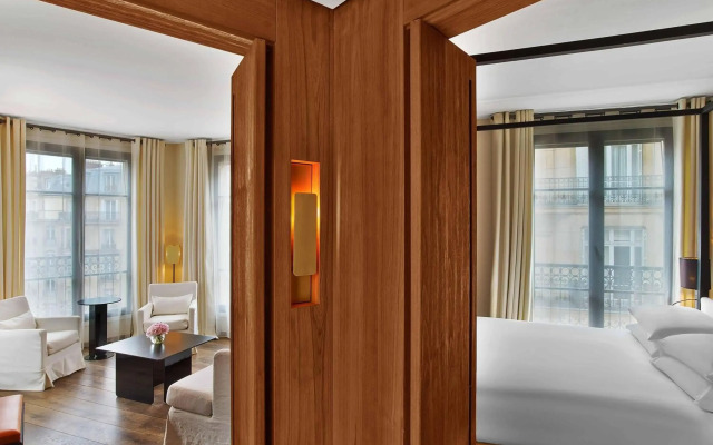 Le Metropolitan Paris Tour Eiffel, a Tribute Portfolio Hotel