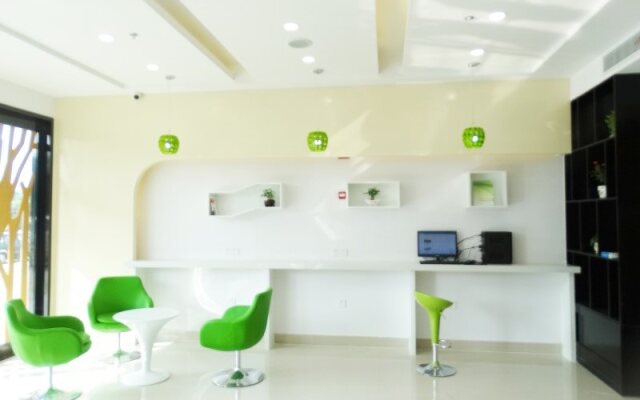 Vatica Jiangsu Wuxi Xibei Canal Metro Station Huilv Road Hotel