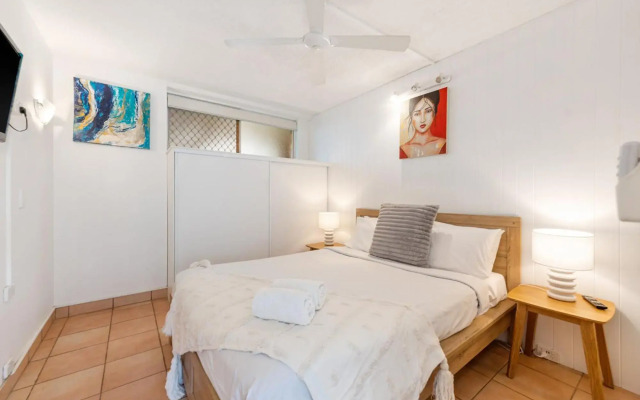 Hi Ho Beach Apartments