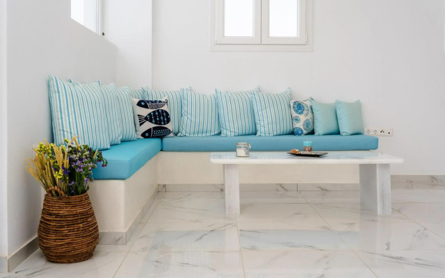 Evripus Suites Hotel