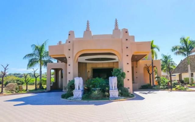 Safari Hotel and Villas powered by Cocotel
