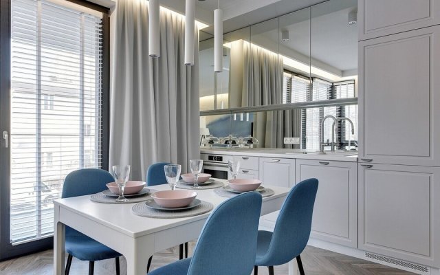 Luxury Apartments - Okrzei Residence