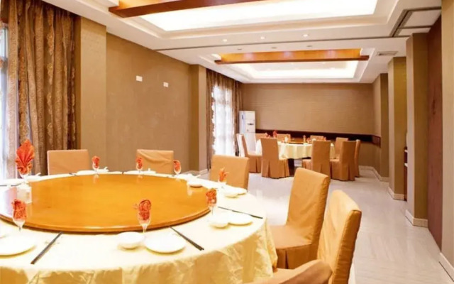 Yijie Holiday Xiangshuiya Linan