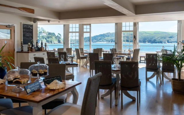 South Sands Hotel