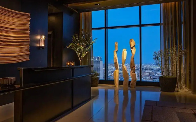 AC Hotel Downtown Los Angeles, a Marriott Hotel