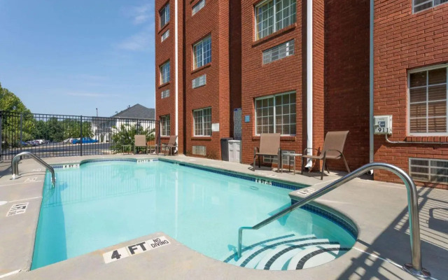 Microtel Inn & Suites by Wyndham Stockbridge/Atlanta I-75