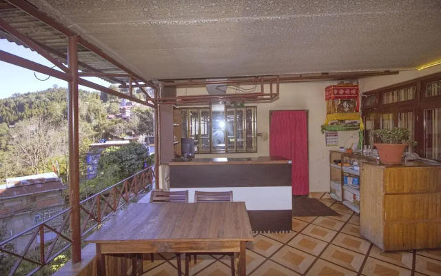 OYO 25087 Hotel Horizon