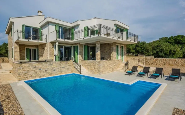 Villa Bramasole Lun