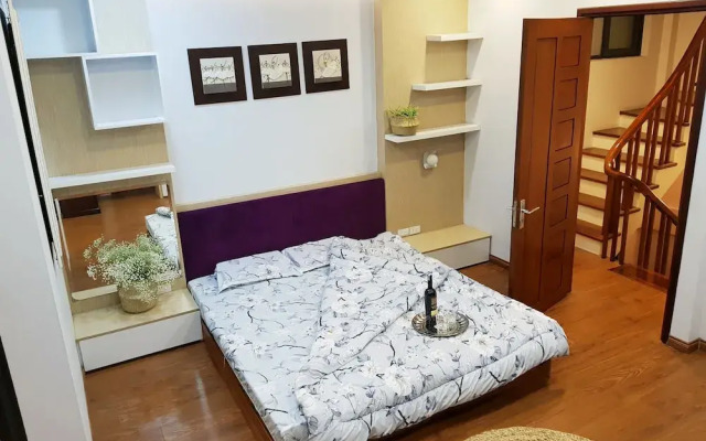Flower Hostel