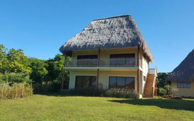 Las Palmeras Beach Hotel