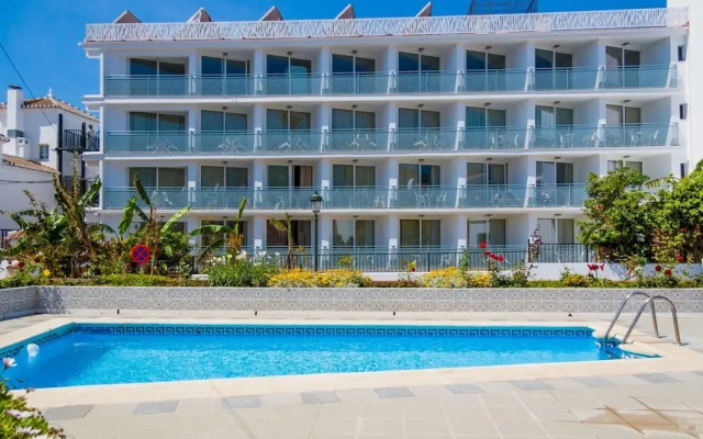 Aptos Pueblo Andaluz Nerja