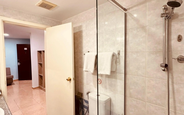 Aquavista Hotel & Suites