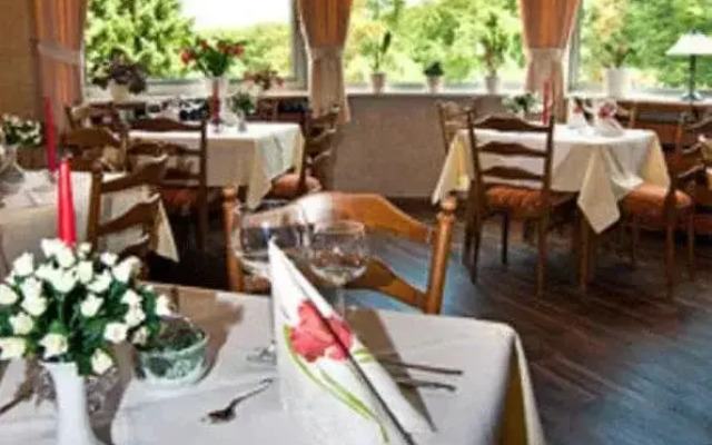 Huelsenhain Waldhotel