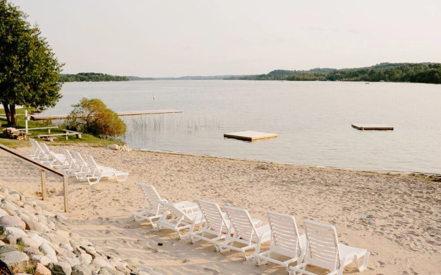 Fountain Point Resort