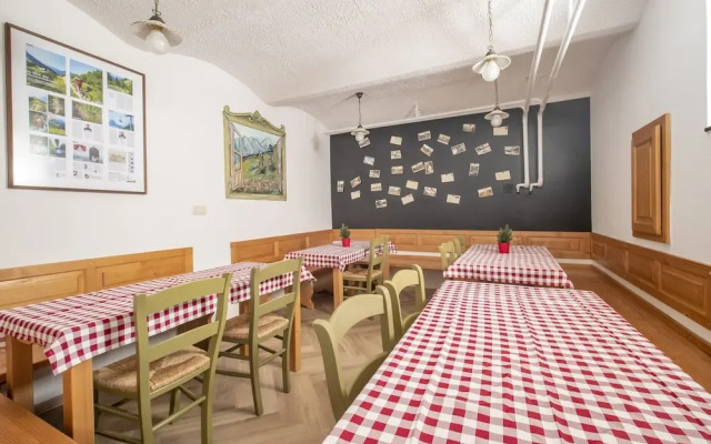 Berghi Hotel and Apartments