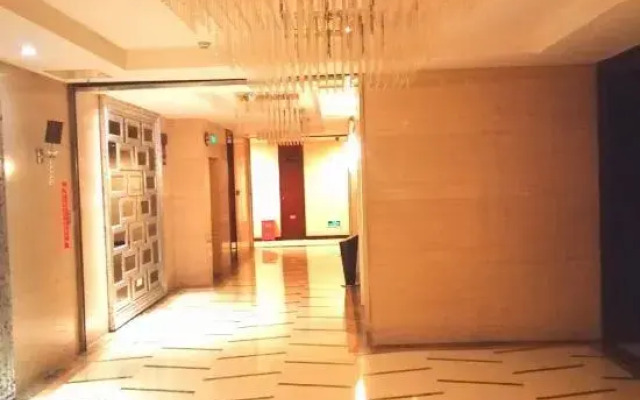 Dazhou Huayang Hotel (City Center Plaza Branch)