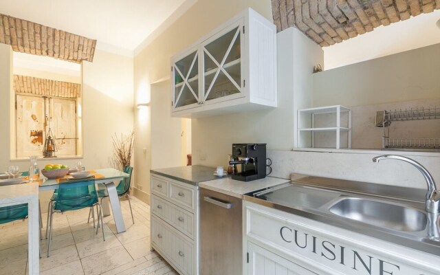 Charming and Enjoyable Flat few Steps From Vatican