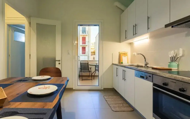 Upscale Modern Escape in the Historic Center