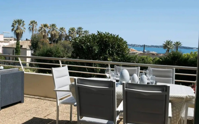 Sea View in Golfe-juan Near Cannes Beach